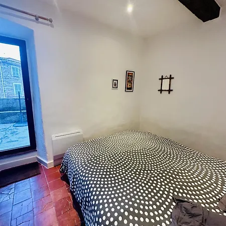 Vakantiehuis Belle Maison De Village Renovee A